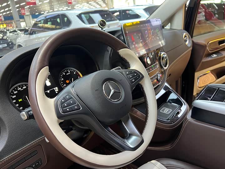 Фото 6 - Mercedes-Benz Vito