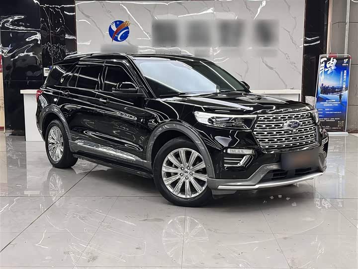 Фото 8 - Ford Explorer