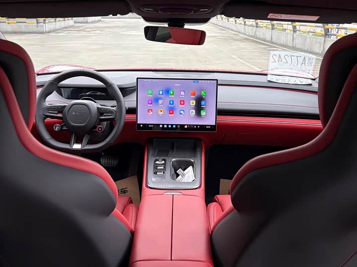 Фото 12 - Xiaomi SU7