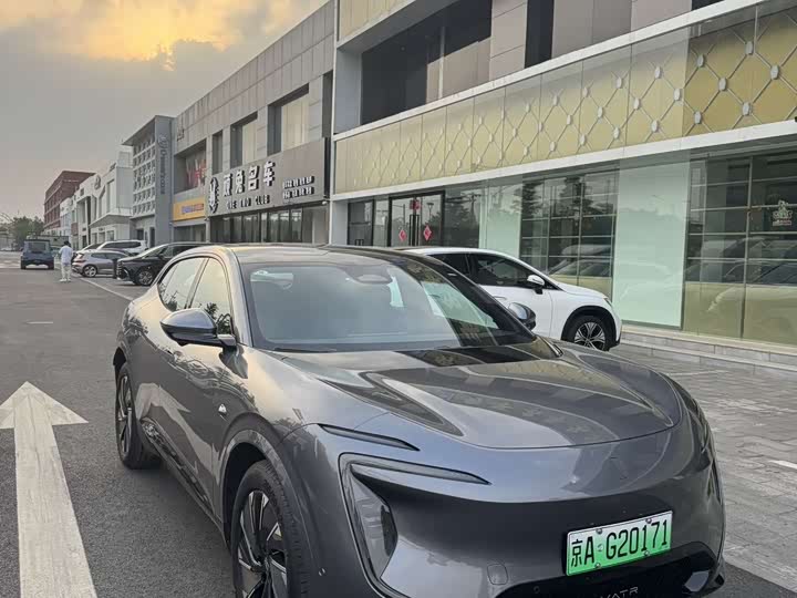 Фото 1 - Avatr 07