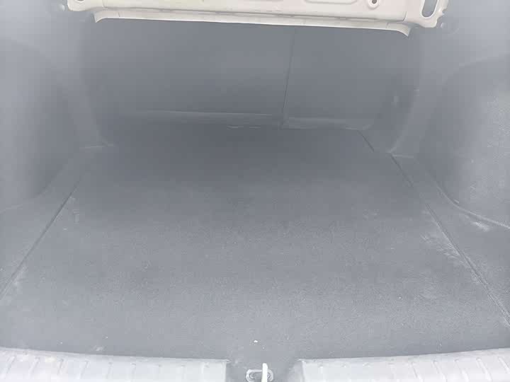 Фото 13 - Geely Emgrand