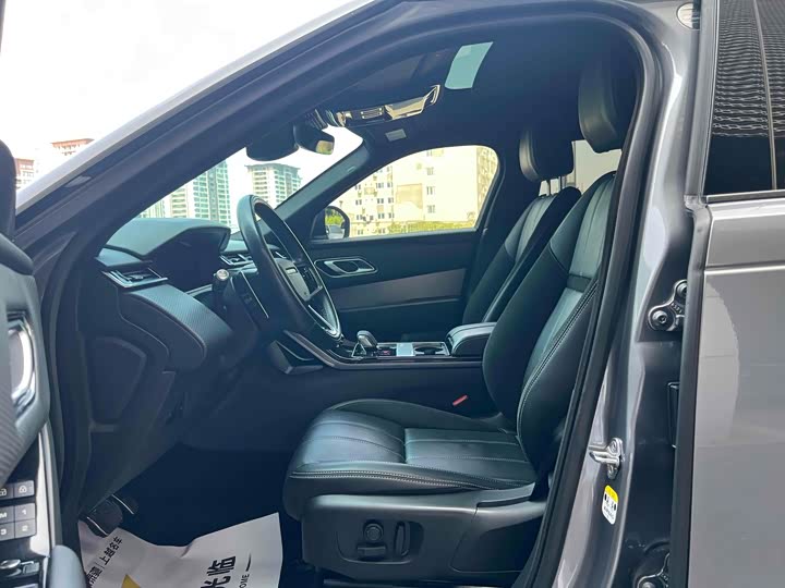 Фото 10 - Land Rover Range Rover Velar