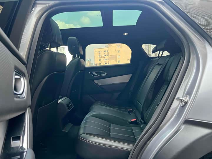 Фото 12 - Land Rover Range Rover Velar