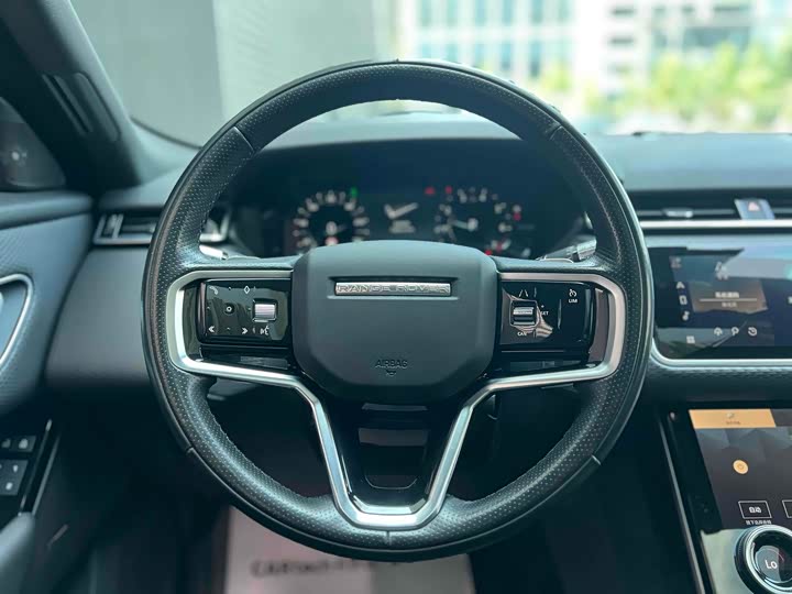 Фото 19 - Land Rover Range Rover Velar