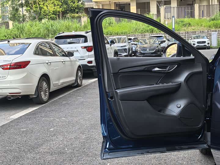 Фото 25 - Buick Envision Plus