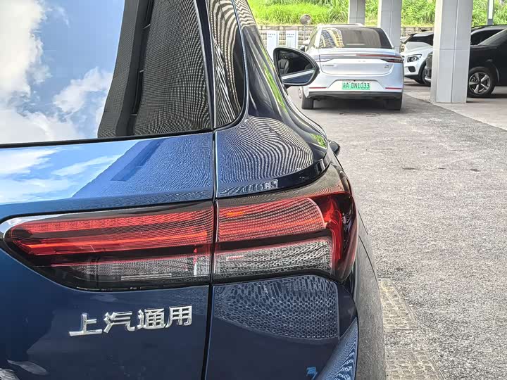 Фото 32 - Buick Envision Plus