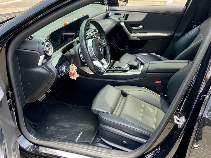 Фото 3 - Mercedes-Benz A-Class AMG