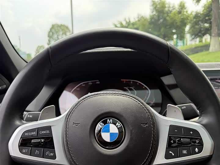 Фото 14 - BMW X6