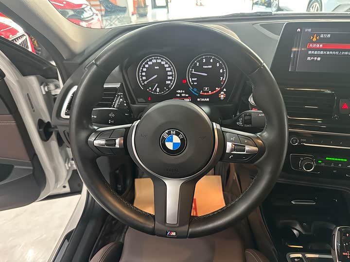 Фото 11 - BMW 1 Series