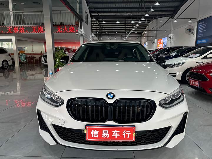 Фото 2 - BMW 1 Series