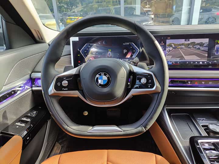 Фото 3 - BMW 7 Series