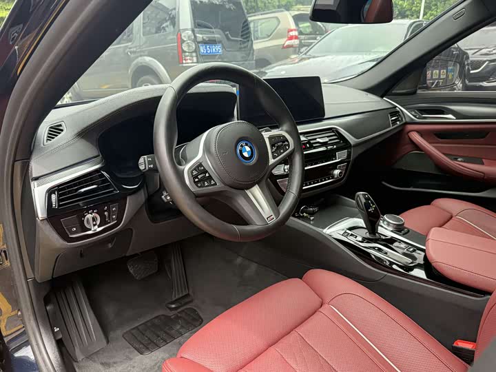 Фото 10 - BMW 5 Series Hybrid