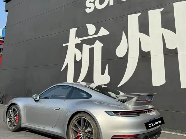 Фото 3 - Porsche 911