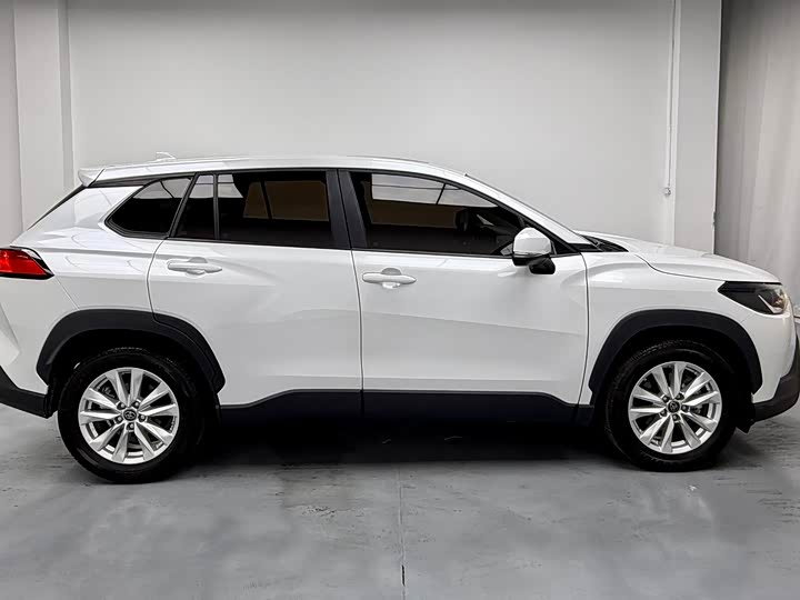 Фото 4 - Toyota Corolla Cross