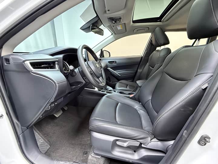 Фото 6 - Toyota Corolla Cross