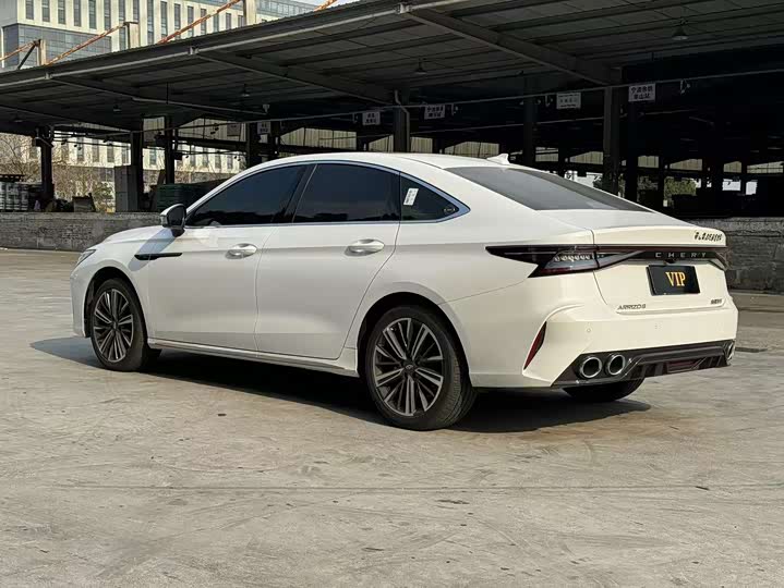 Фото 16 - Chery Arrizo 8