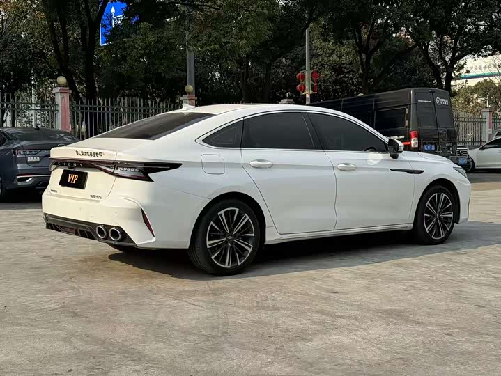 Фото 18 - Chery Arrizo 8