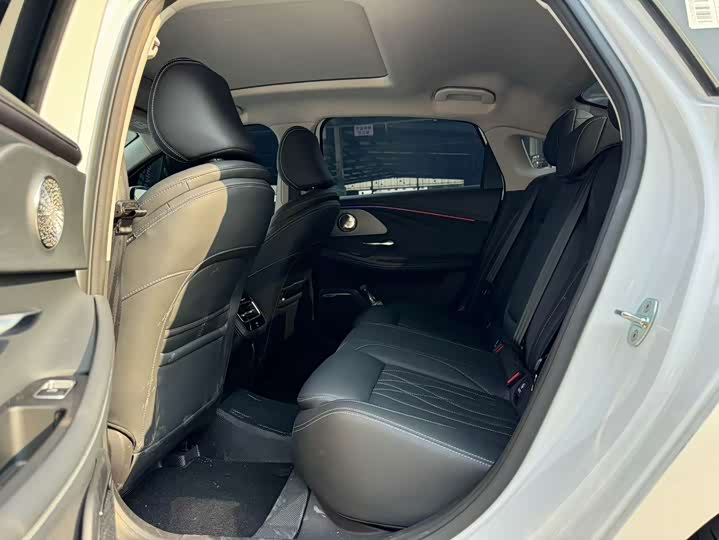 Фото 7 - Chery Arrizo 8