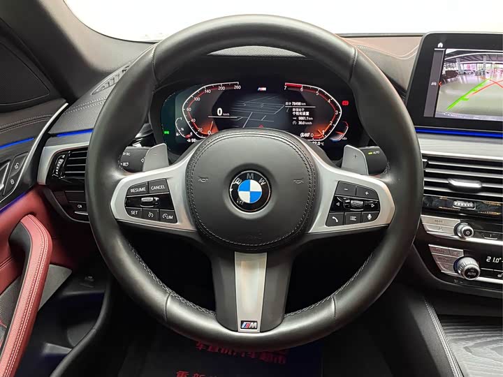 Фото 19 - BMW 5 Series