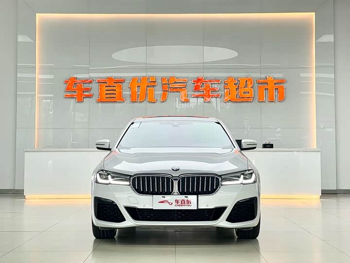 Фото 3 - BMW 5 Series