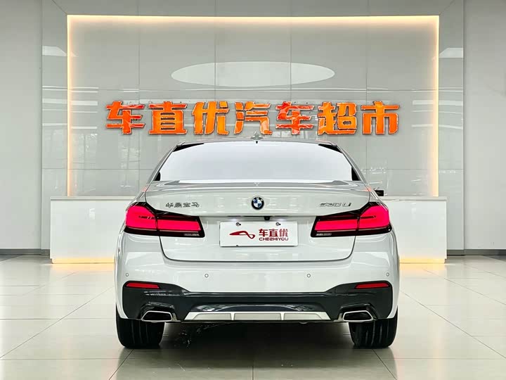Фото 6 - BMW 5 Series