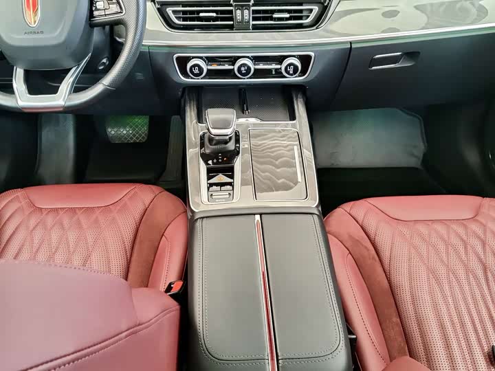 Фото 6 - Hongqi HS5