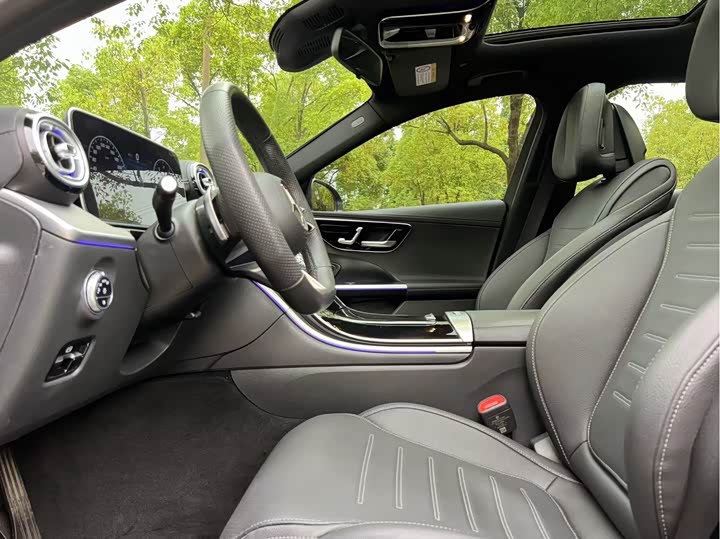 Фото 10 - Mercedes-Benz C-Class