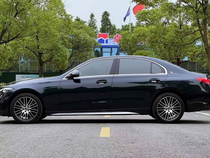 Фото 8 - Mercedes-Benz C-Class