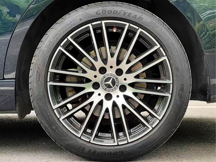 Фото 9 - Mercedes-Benz C-Class