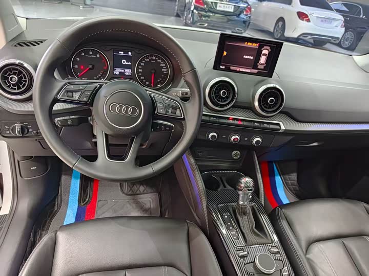 Фото 12 - Audi Q2L