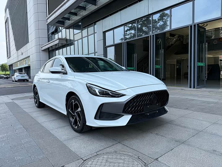 Фото 2 - MG Motor 5