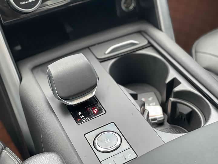 Фото 21 - Land Rover Discovery