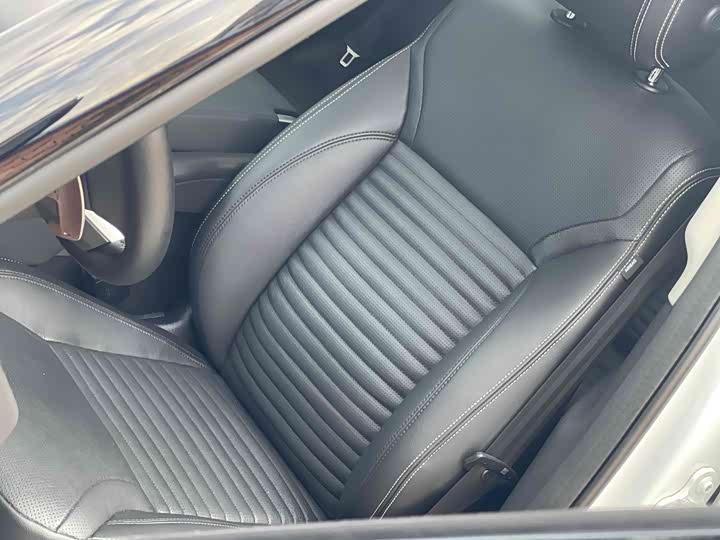 Фото 24 - Land Rover Discovery