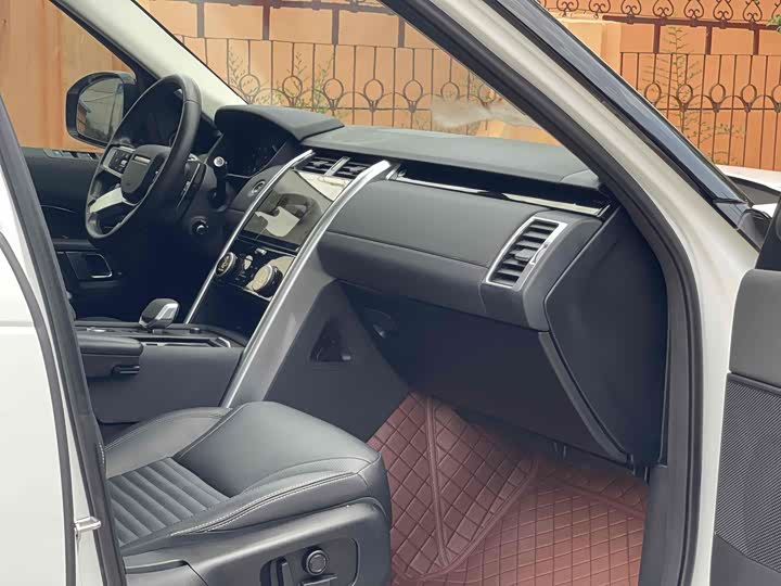 Фото 28 - Land Rover Discovery