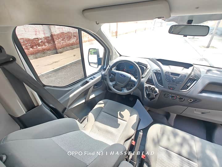 Фото 10 - Ford Transit