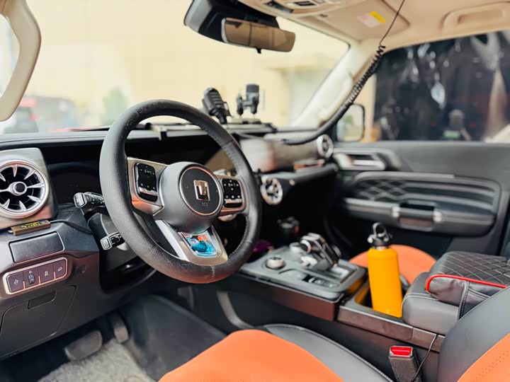 Фото 4 - Tank 300