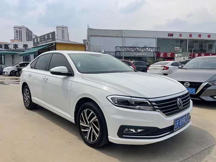 Фото 3 - Volkswagen Lavida