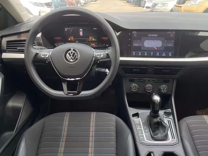 Фото 5 - Volkswagen Lavida