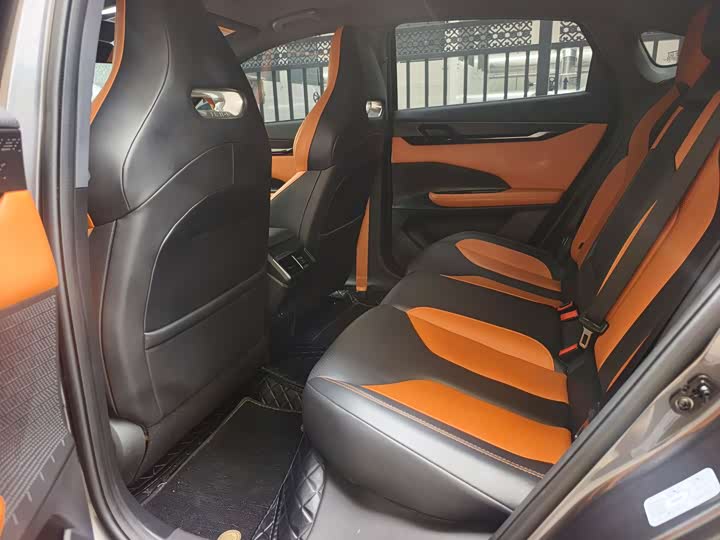 Фото 5 - Changan UNI-V