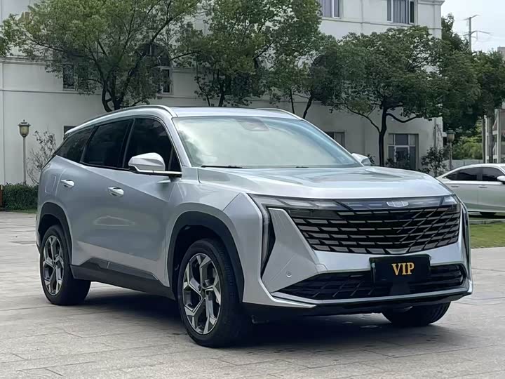 Фото 3 - Geely Atlas L