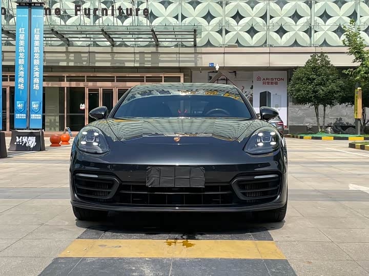 Фото 16 - Porsche Panamera