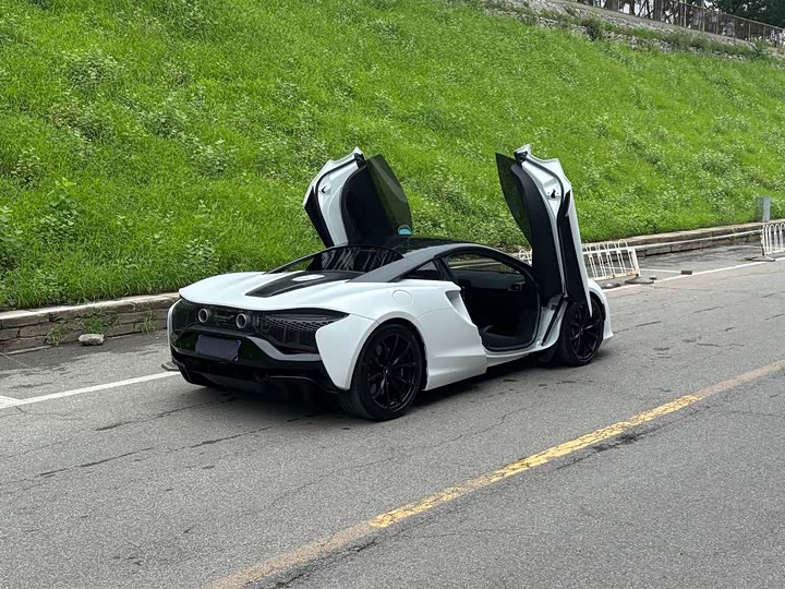 Фото 15 - McLaren Artura