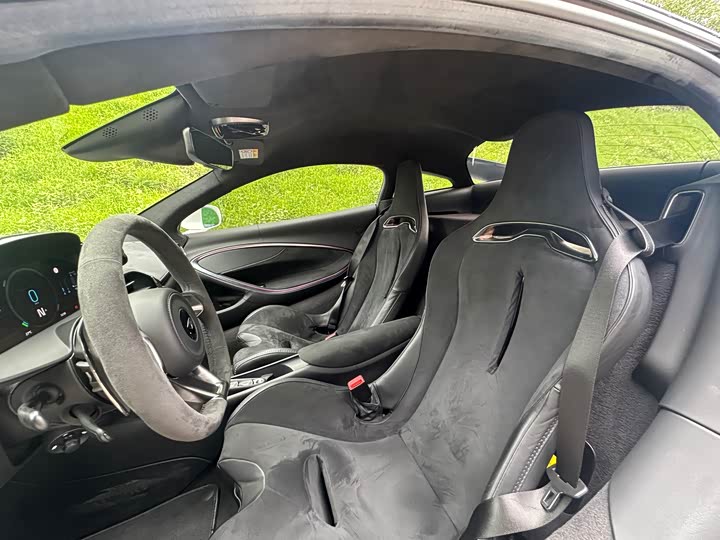 Фото 18 - McLaren Artura