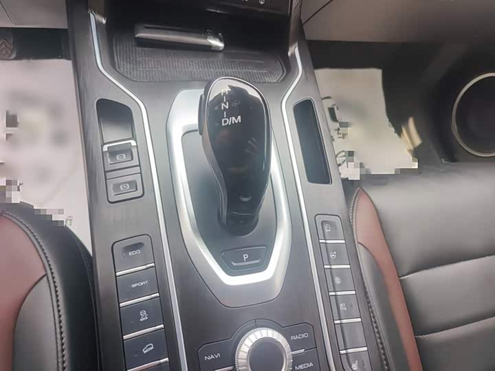 Фото 10 - Wey VV5