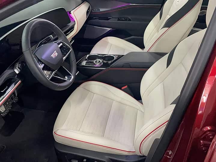 Фото 10 - Cadillac GT4