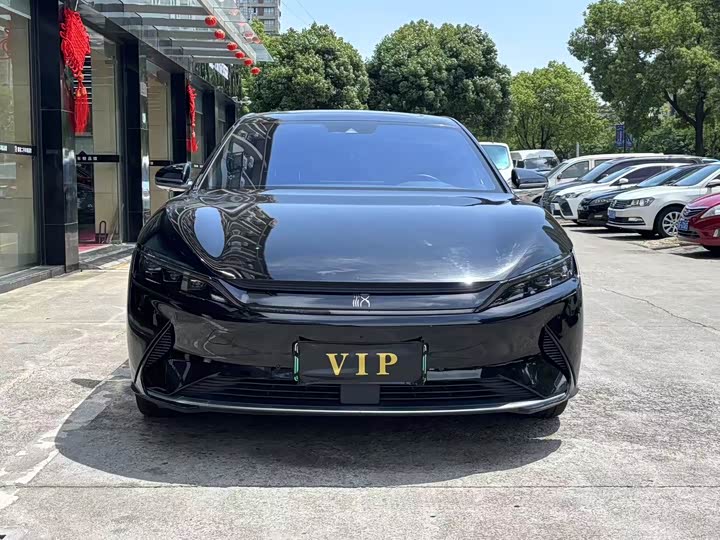 Фото 2 - BYD Han