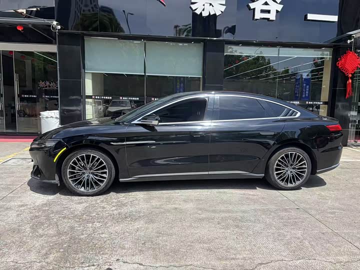 Фото 3 - BYD Han