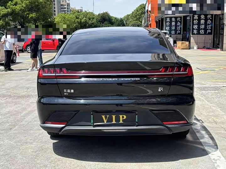 Фото 4 - BYD Han