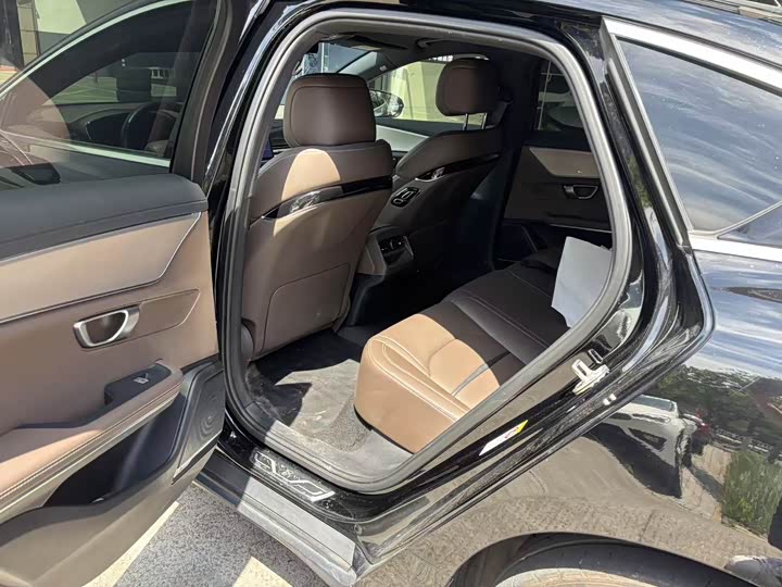 Фото 6 - BYD Han