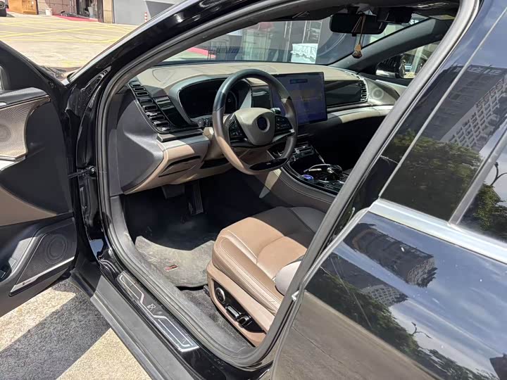 Фото 7 - BYD Han